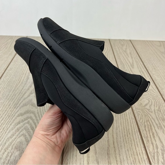 Clarks Women's Cloudsteppers Sillian Paz Slip-on Flats 8.5M Black $85 - Picture 4 of 9